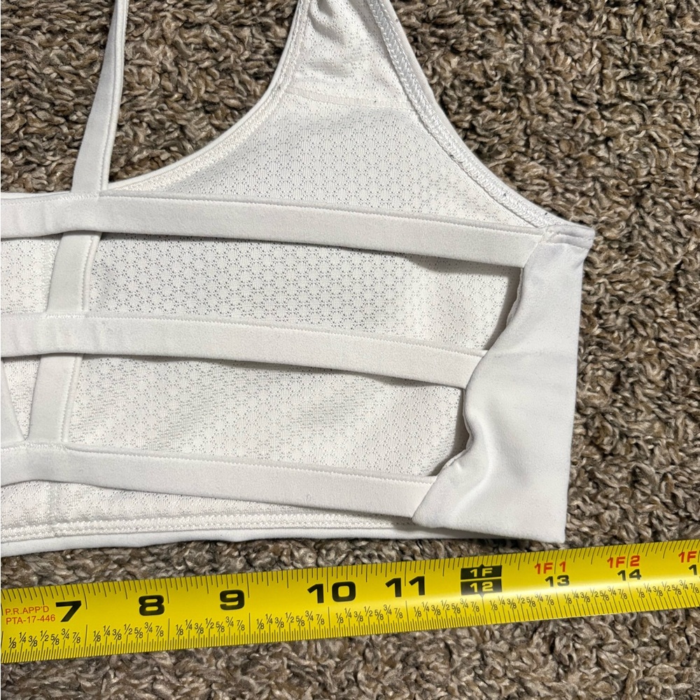 Vuori Classic White Sports Bra - Picture 4 of 5